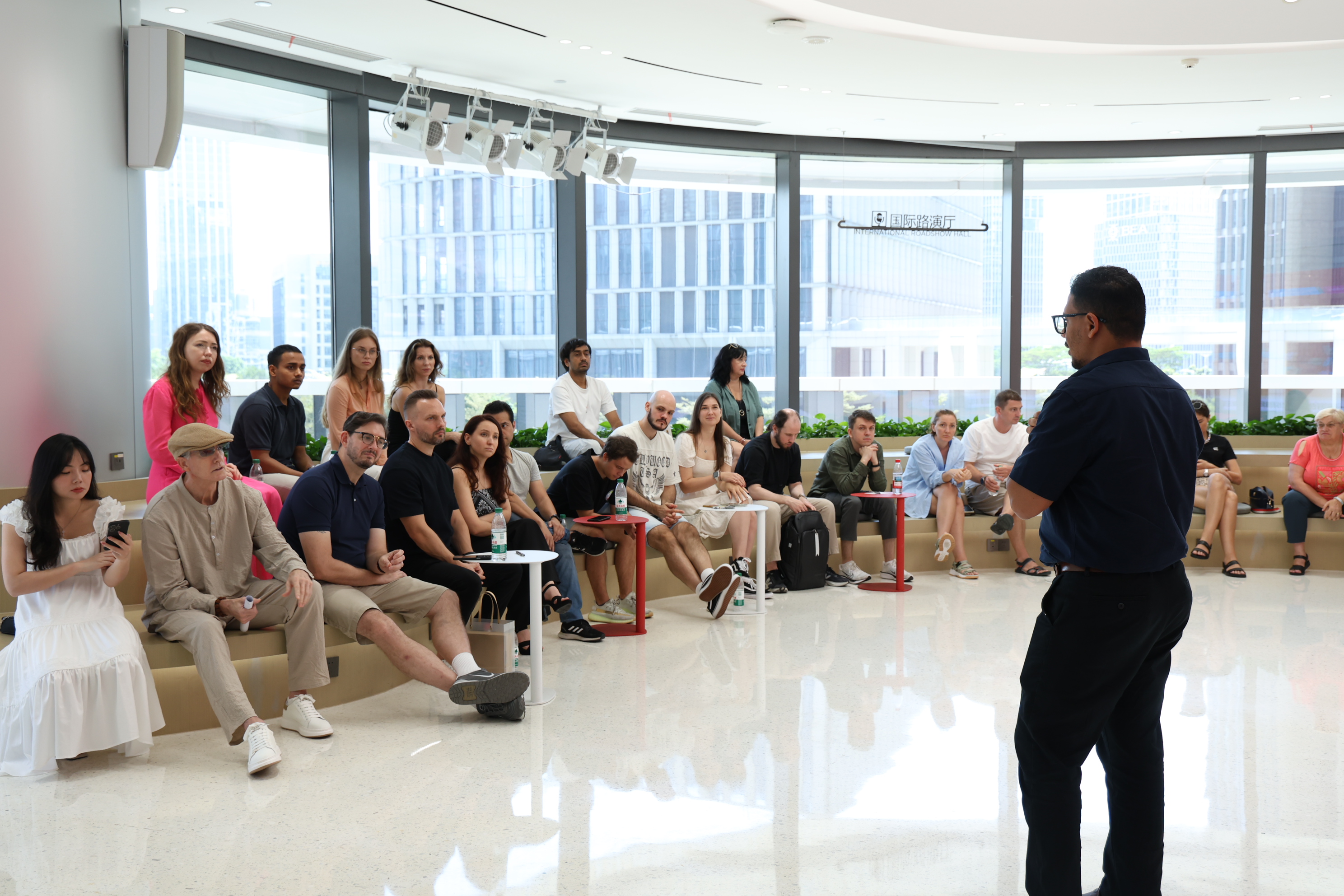 Mahmoud Hamdy shares at an international story sharing event in Qianhai this August. Zhen Jianhong..JPG